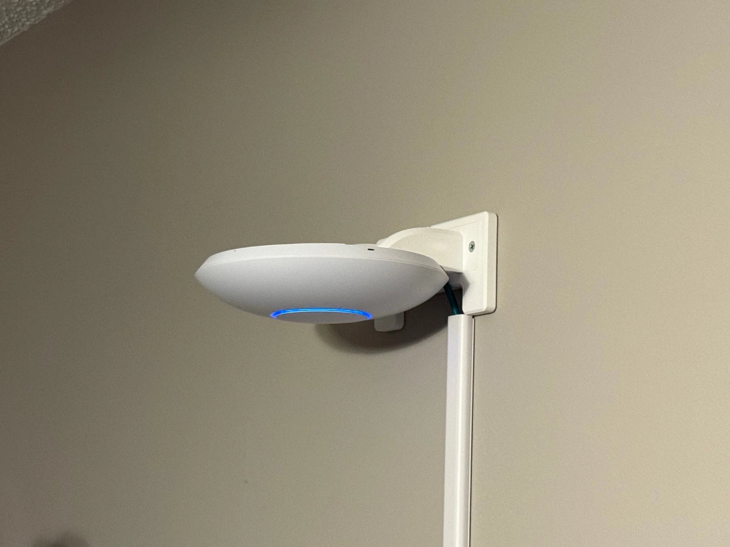 Wall or Desk Stand for UniFi U6-Pro and U7-Pro Access Points — source view 5