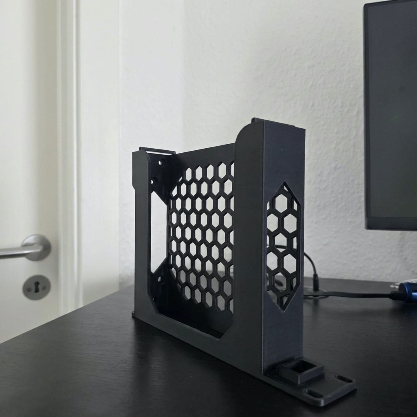 Black Rack Forged 19-inch rack mount option for Dell OptiPlex Micro mini-PCs