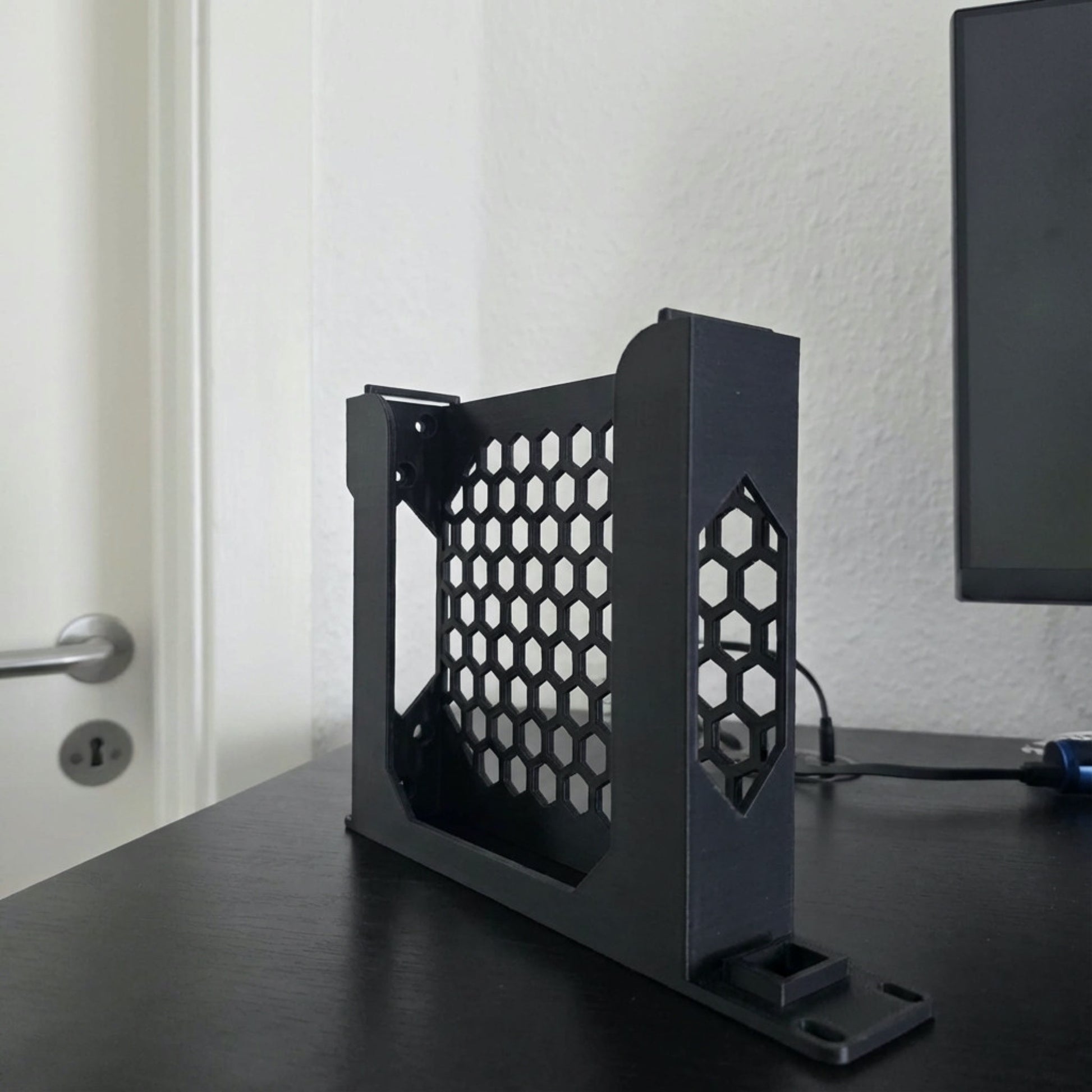Black Rack Forged 19-inch rack mount option for Dell OptiPlex Micro mini-PCs